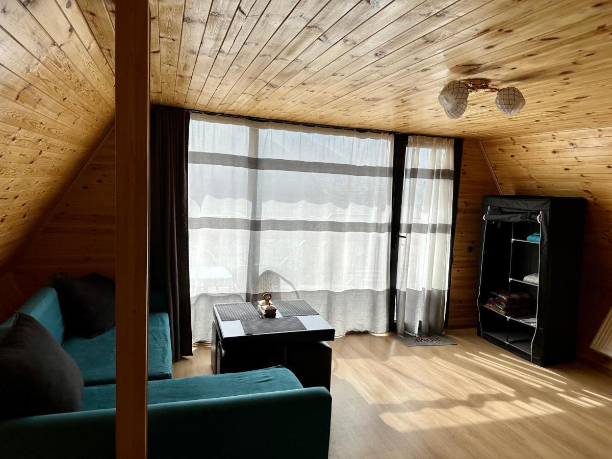 T&T Cottage Kazbegi Exterior photo