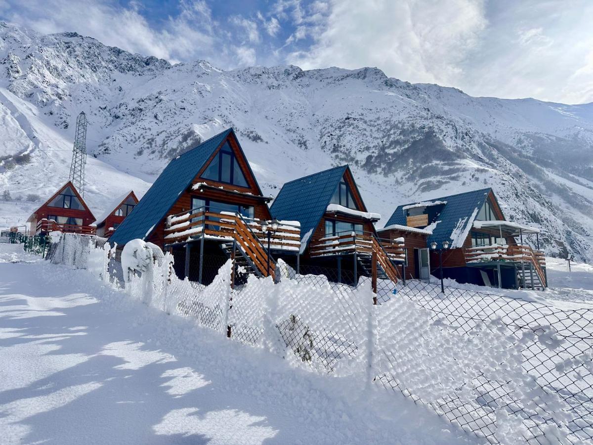 T&T Cottage Kazbegi Exterior photo